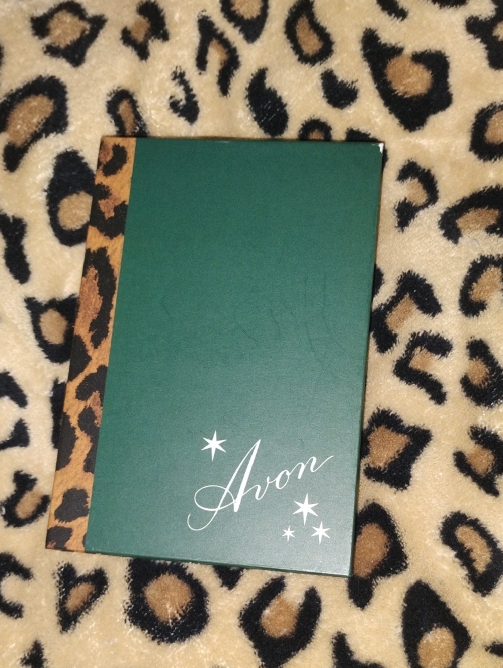 Avon Green Packaged Eyeshadow Pallet